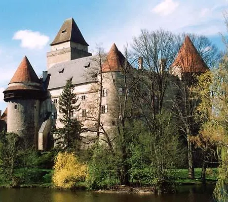 Fruehstueckspension Binder Konukevi 3*